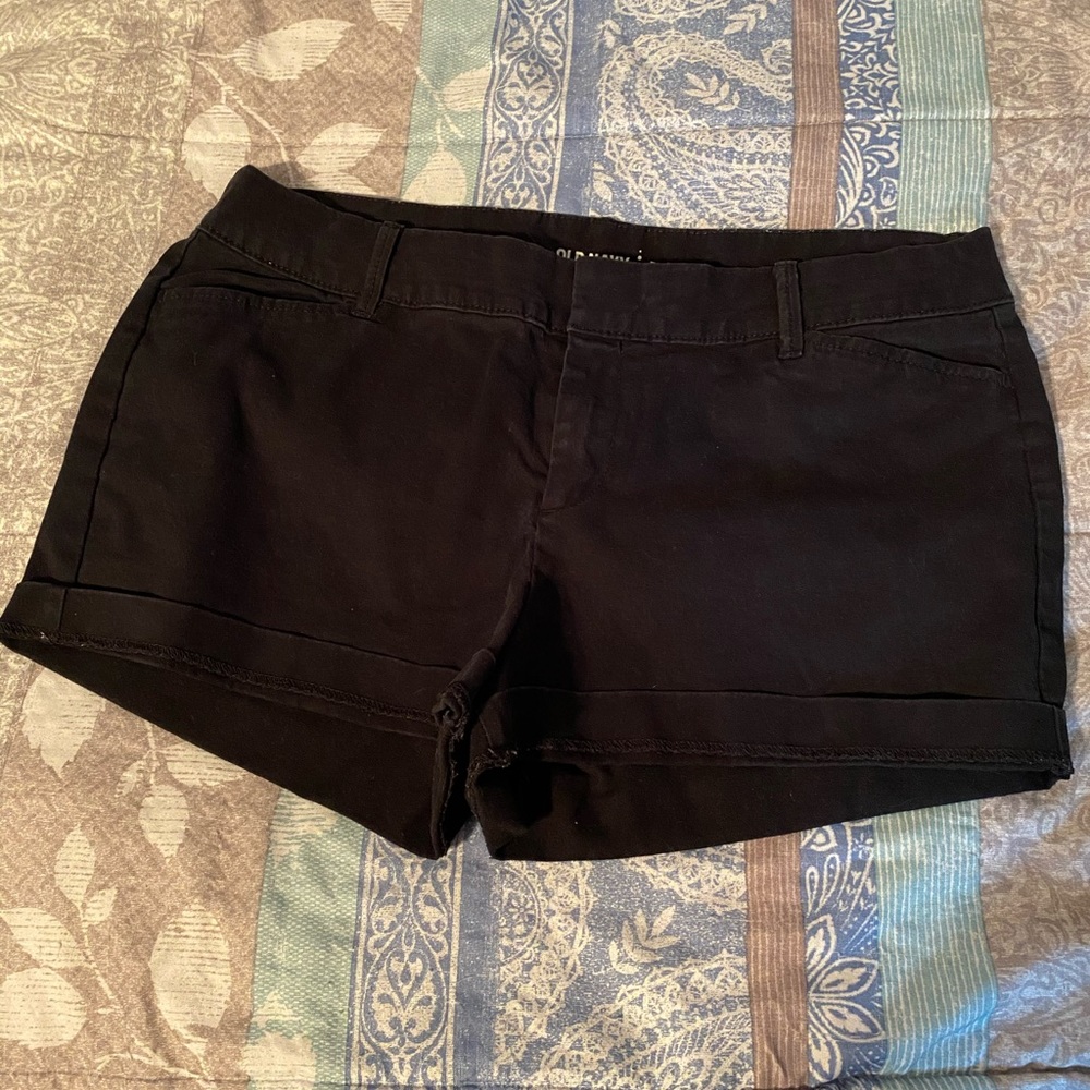 BLACK OLD NAVY PIXIE JEAN SHORTS